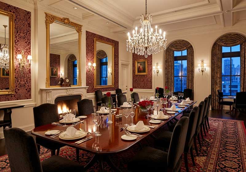 Hotel-Chic-Eetkamer-Creëer-een-Elegante-en-Luxueuze-Eetruimte-wallpaper